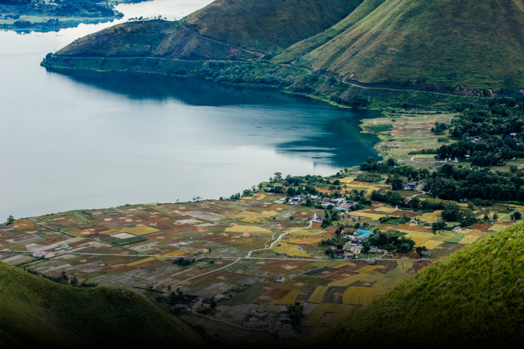 View Toba Lake