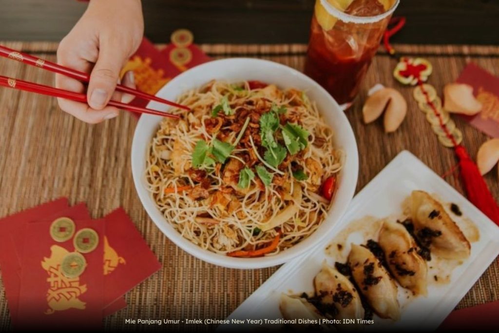 Mie Panjang Umur - Imlek (Chinese New Year) Traditional Dishes