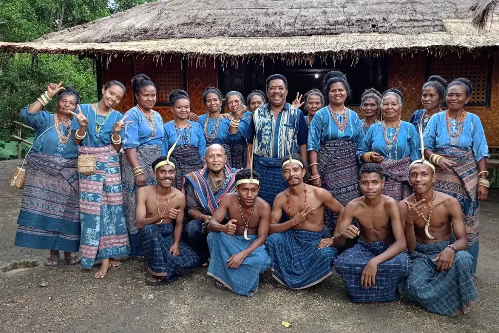 local weaver community in maumere, flores, east nusa tenggara