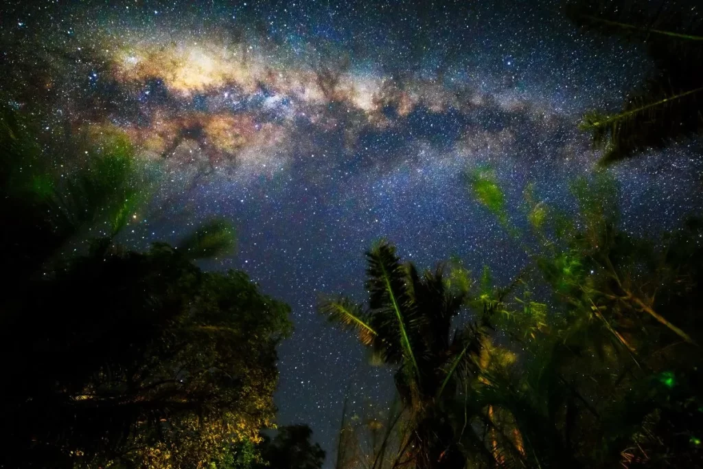 milkyway stargazing in indonesia