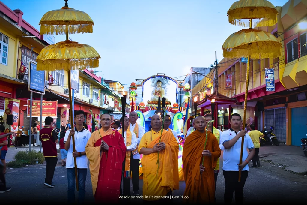 Vesak parade in Pekanbaru