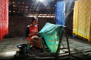 Women doing Batik